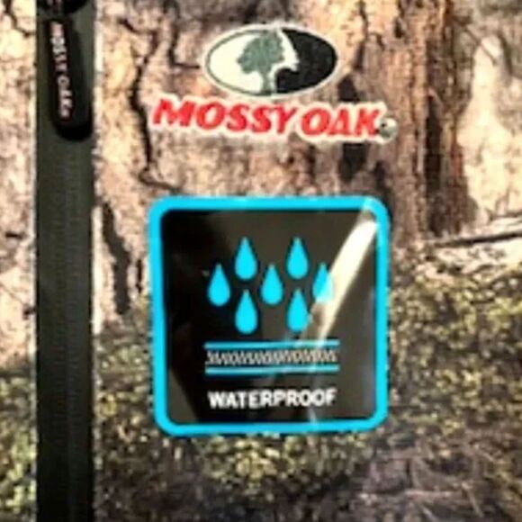 Camouflage Waterproof Hunting Jacket . Size: XL {46-48} . w/ Hoodie . Mossy Oak - Picture 5 of 7